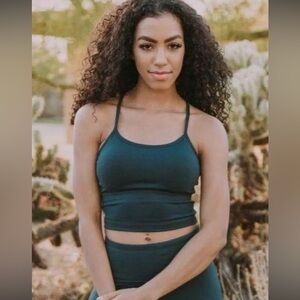 Senita Athletics Sculpt Ava Crop Top in Ponderosa size Small